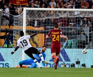 Salah, Mane, Firmino xô đổ kỷ lục ghi bàn của bộ ba BBC