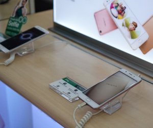 Thị trường di động VN: Đâu rồi HTC, Sony?