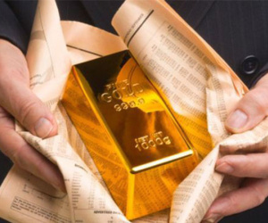 Đột nhiên giàu có nhờ nhặt được 7 thỏi vàng trong thùng rác