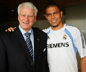 Mourinho: 'Ronaldo Brazil là cầu thủ tên Ronaldo hay nhất lịch sử'