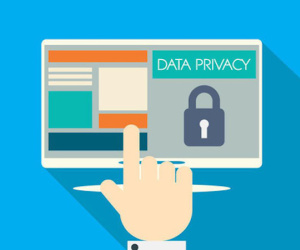 Người dùng nên chú ý đến các thông báo bảo mật được gửi vào email