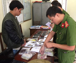Nghi can bắt cóc trẻ em bị điều tra hành vi dâm ô