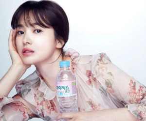 Song Hye Kyo, Son Ye Jin đều mê mẩn váy hoa hot nhất mùa hè