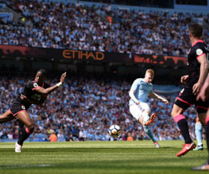 Man City hòa không bàn thắng trong ngày nâng cup vô địch