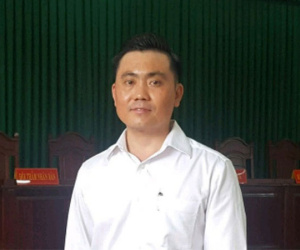 Tạm đình chỉ vụ 'giám đốc kêu oan được tòa cho tại ngoại'