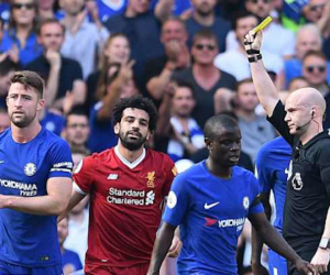 Klopp yêu cầu Salah chấm dứt trò ăn vạ
