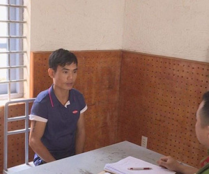 Nghe vợ bị đánh, chồng cầm dao đi trả thù