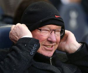 Vì sao cả thế giới ở bên Sir Alex trong thời khắc khó khăn nhất?