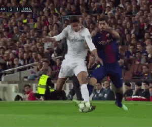 Video: 2 tình huống gây tranh cãi khiến Real mất điểm trước Barca