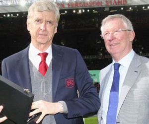 Wenger cầu chúc Ferguson sớm bình phục