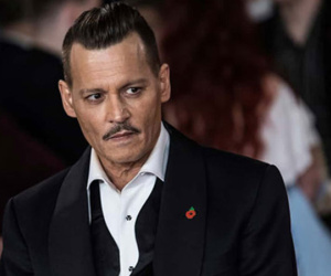 Johnny Depp bị tố tấn công nhân viên đoàn phim