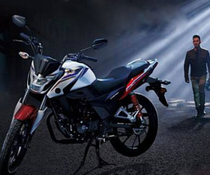 Phát hành xe côn tay giá mềm Honda CBF150R