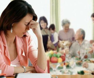 Âm mưu thâm độc của mẹ chồng khi cho con dâu tiền đi du lịch dài ngày