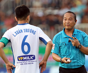 Chủ tịch VPF: 'Các trọng tài V-League cần lấy lại thể diện nghề nghiệp'