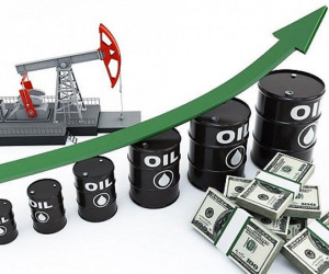 Giá dầu rung lắc vì Mỹ rút khỏi thỏa thuận hạt nhân Iran