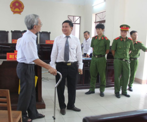 Hội bảo vệ Quyền trẻ em quyết vào cuộc: 'Đã là dâm ô trẻ em, sao được cho tại ngoại, hưởng án treo?'