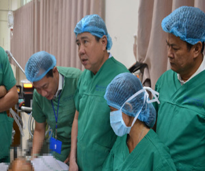 Chủ tịch TP.HCM chỉ đạo công an bảo vệ các 'hiệp sĩ'