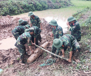 Thi công cao tốc Hạ Long - Vân Đồn, phát hiện quả bom 'khủng'