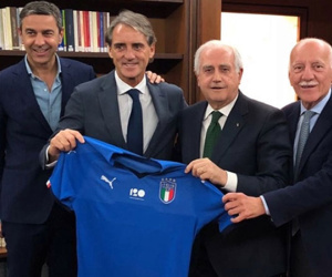 Italy bổ nhiệm Roberto Mancini làm HLV