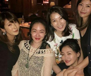 Từ Hy Viên xuất hiện với thân hình gầy gò sau khi phải phẫu thuật từ bỏ con