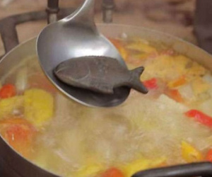 Bạn có tin cá sắt nấu canh đang cứu 2 tỷ người trên thế giới?