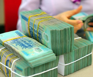 Trăm tỷ gửi ngân hàng bị mất: Tại khách sai hết, mất ráng chịu!