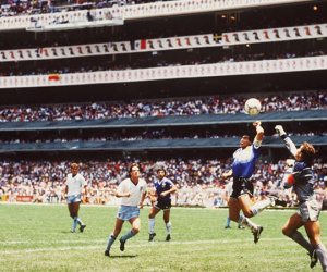 'Bàn tay của Chúa' hủy hoại trọng tài World Cup thế nào?