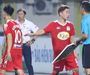 'Công Phượng vào sân làm hỏng lối chơi của HAGL'