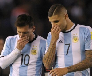 LĐBĐ Argentina bày Messi và đồng đội cách quyến rũ phụ nữ Nga