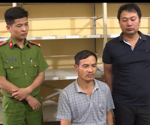Nghi can thứ 2 giết hai cha con ở Hưng Yên ra đầu thú