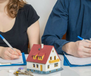Những người vợ tay trắng vì chồng tẩu tán tài sản riêng