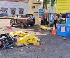 Tìm thấy 54 quả bom trong nhà nghi phạm đánh bom sở cảnh sát