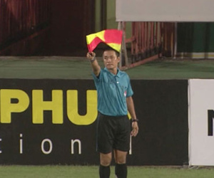 Trọng tài bắt việt vị oan Văn Toàn bị treo cờ tại V.League?