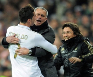 Mourinho thừa nhận không thể mua lại Ronaldo