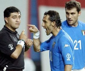 Trọng tài World Cup 2002, sau tai tiếng ở Hàn Quốc đến buôn ma túy