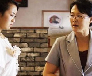 1 tuần sau khi tôi sảy thai, mẹ chồng gọi điện nói đúng một câu khiến tôi chết điếng người