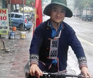 Chỉ 132 nghìn đồng, chàng trai đạp xe hơn 1.000km theo dấu chân Bác