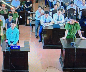 Lời khai của 2 bác sĩ gây bất lợi cho bác sĩ Lương trong vụ thảm họa chạy thận ở Hòa Bình