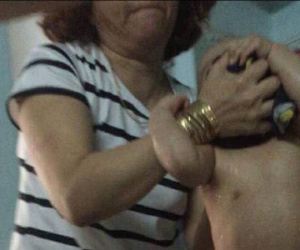 Chủ cơ sở bạo hành trẻ ở Đà Nẵng khai: Đánh để cho bé chịu ăn cháo!