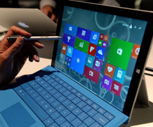 Microsoft giảm giá mẫu máy tính Surface Pro