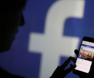 Sau bê bối lộ dữ liệu, người dùng càng vào Facebook nhiều hơn