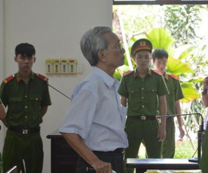 Xem xét khai trừ Đảng với ông Nguyễn Khắc Thủy dâm ô trẻ em