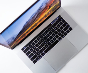 Bàn phím bướm của MacBook Pro tệ hại như thế nào?