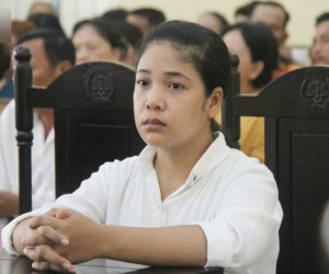 Mẹ bé gái 13 tuổi bị gã hàng xóm xâm hại đến mức tự tử: "Phần nào đó, con tôi đã có thể nhắm mắt dưới suối vàng"