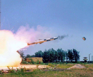 BrahMos Ấn Độ liên tiếp bắn trúng mục tiêu: 'Sát thủ' đã gầm thét