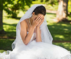 Đám cưới còn chưa kịp tan hết mà tôi đã bị cả nhà chồng xua đuổi chỉ vì ít vàng cưới