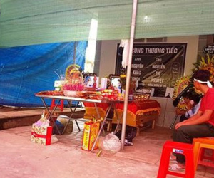 Đẫm nước mắt đám tang hai vợ chồng tử nạn trên đường vào bệnh viện chờ sinh