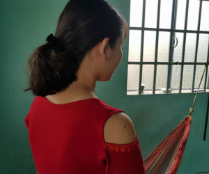 Phó trường công an xã bị 'tố' sàm sỡ thiếu nữ 16 tuổi
