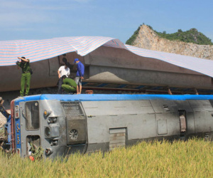 Triệu tập các nhân viên đường sắt điều tra vụ lật tàu ở Thanh Hóa