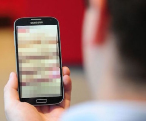 Facebook đề nghị người dùng gửi ảnh nhạy cảm